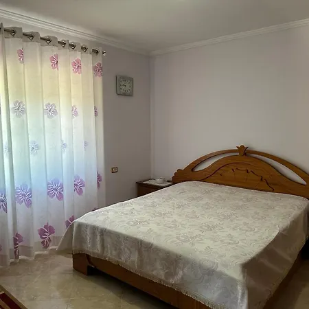 Holiday home 3-bedroom *